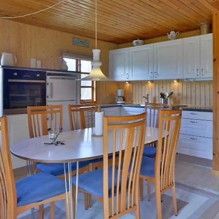 Holiday home Hus Hjorte *